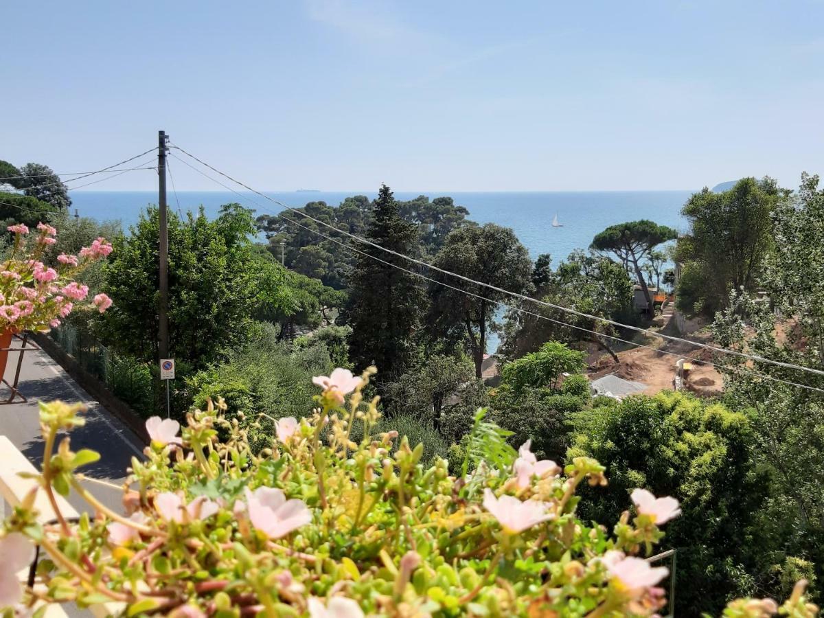 Hotel Rosa Dei Venti Lerici Exterior foto